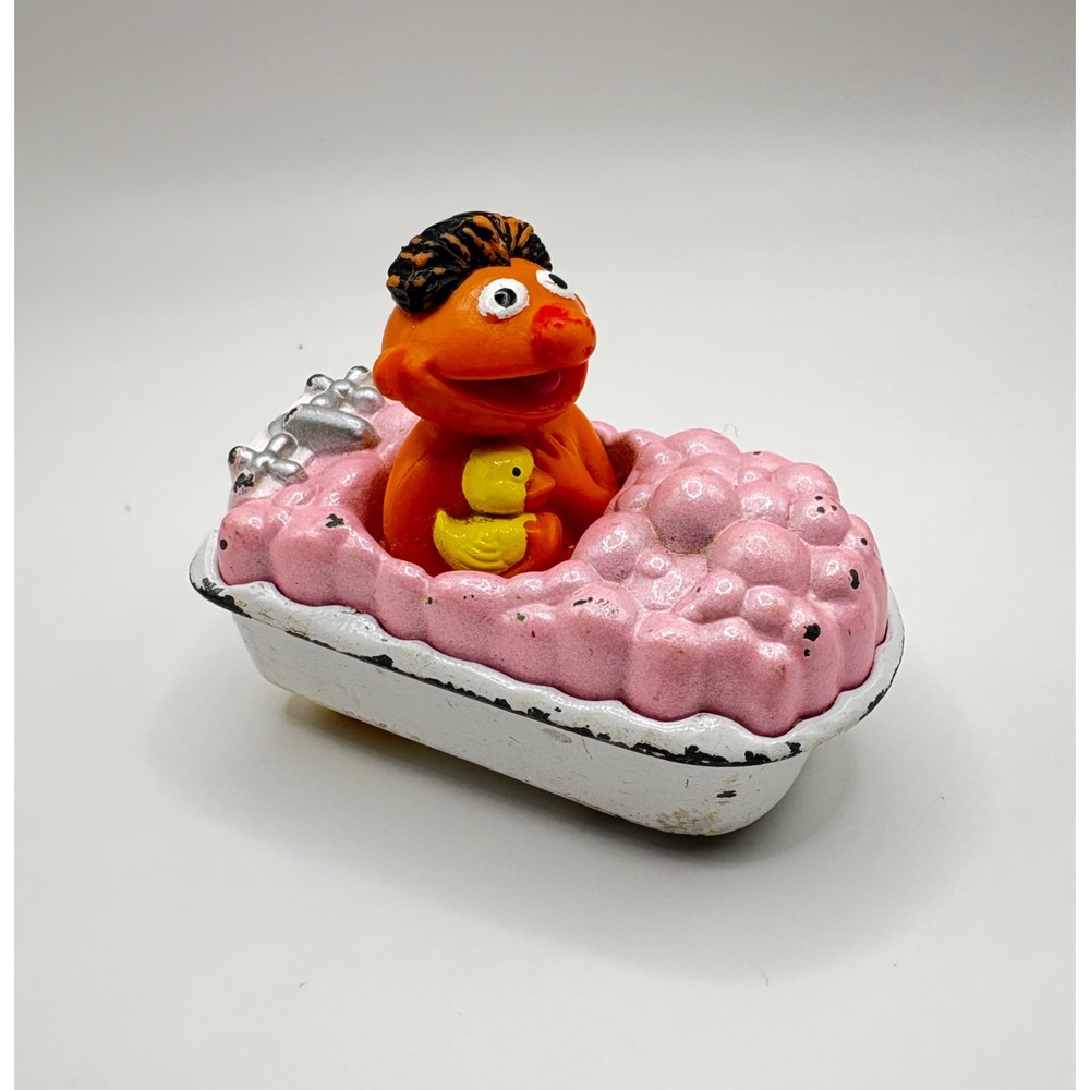 Vintage 1987 Playskool Sesame Street Ernie PVC Figure Lot Bathtub Fireman 3pc - Picture 4 of 9
